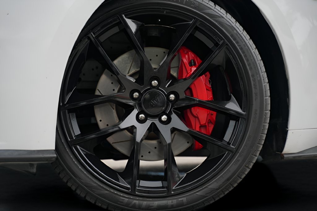 Used 2020 Ford Mustang GT Premium w/ Equipment Group 401A RWD image 3