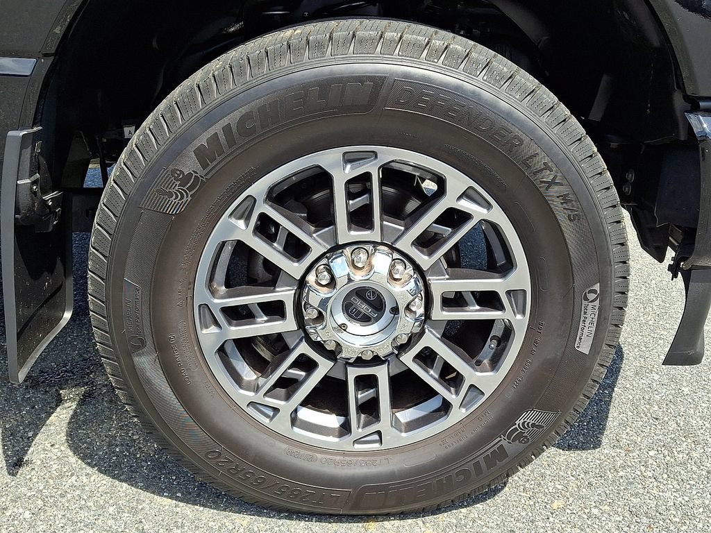 Used 2024 Ford F350 Limited w/ FX4 Off-Road Package AWD/4WD image 8