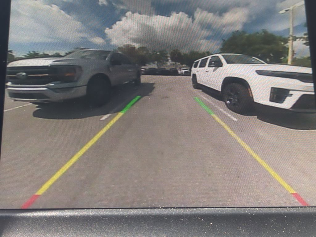 Used 2022 Dodge Challenger GT image 21