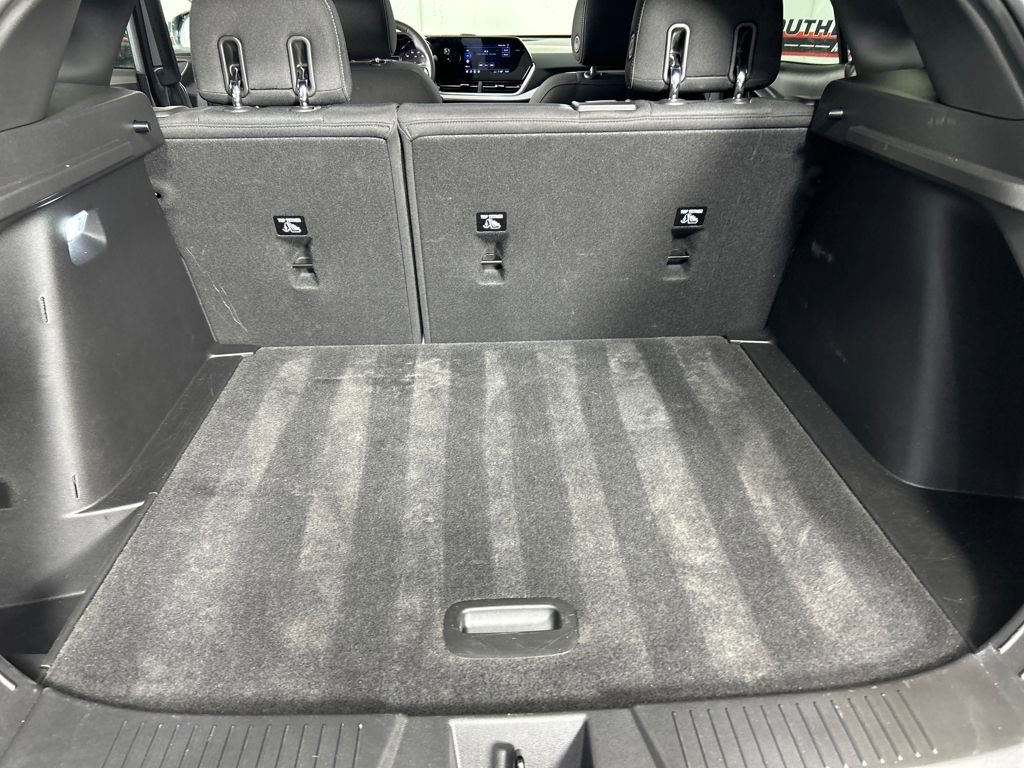 Certified 2024 Chevrolet Trax RS w/ Sunroof Package image 29