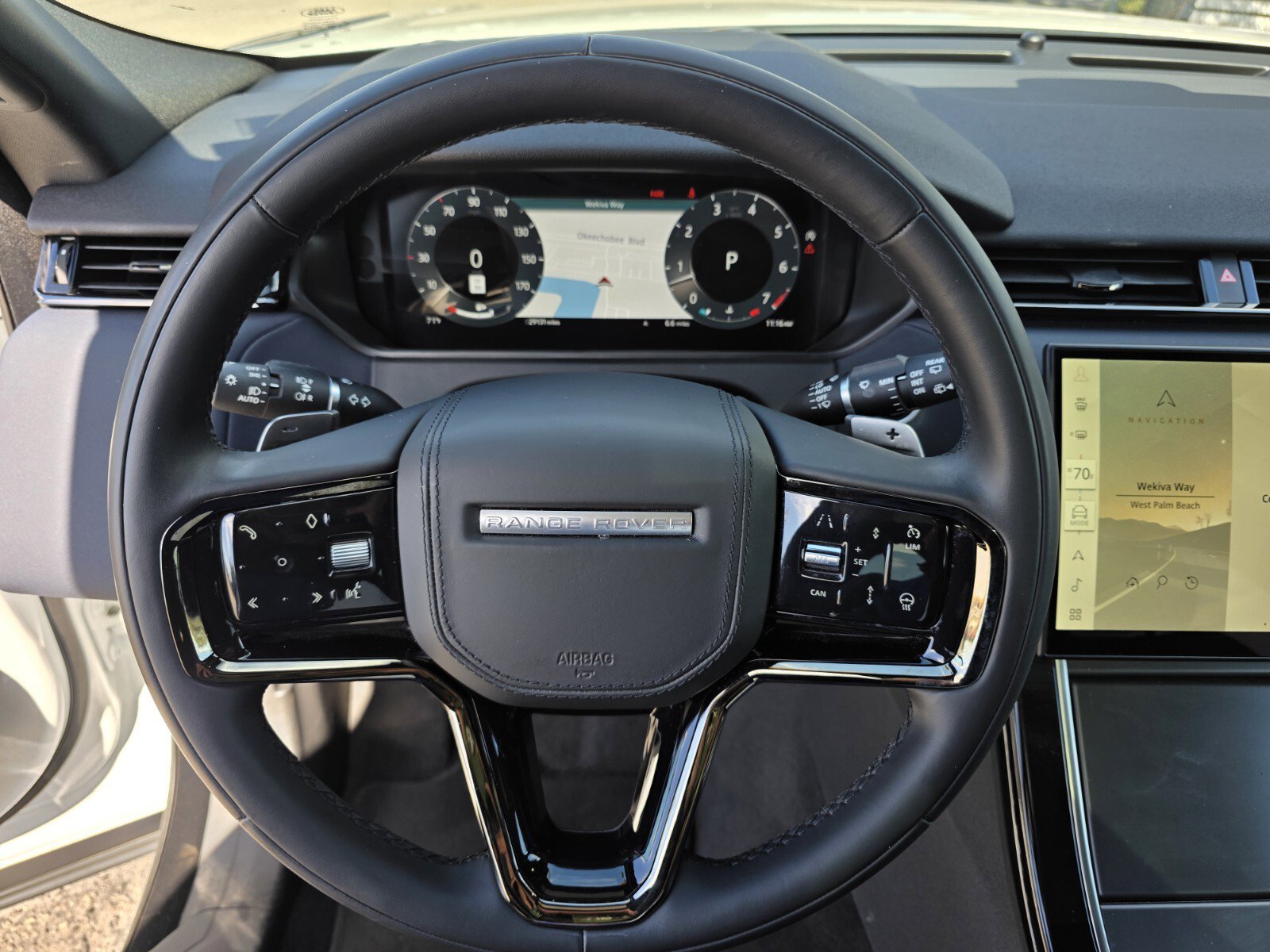 Certified 2024 Land Rover Range Rover Velar Dynamic SE image 15