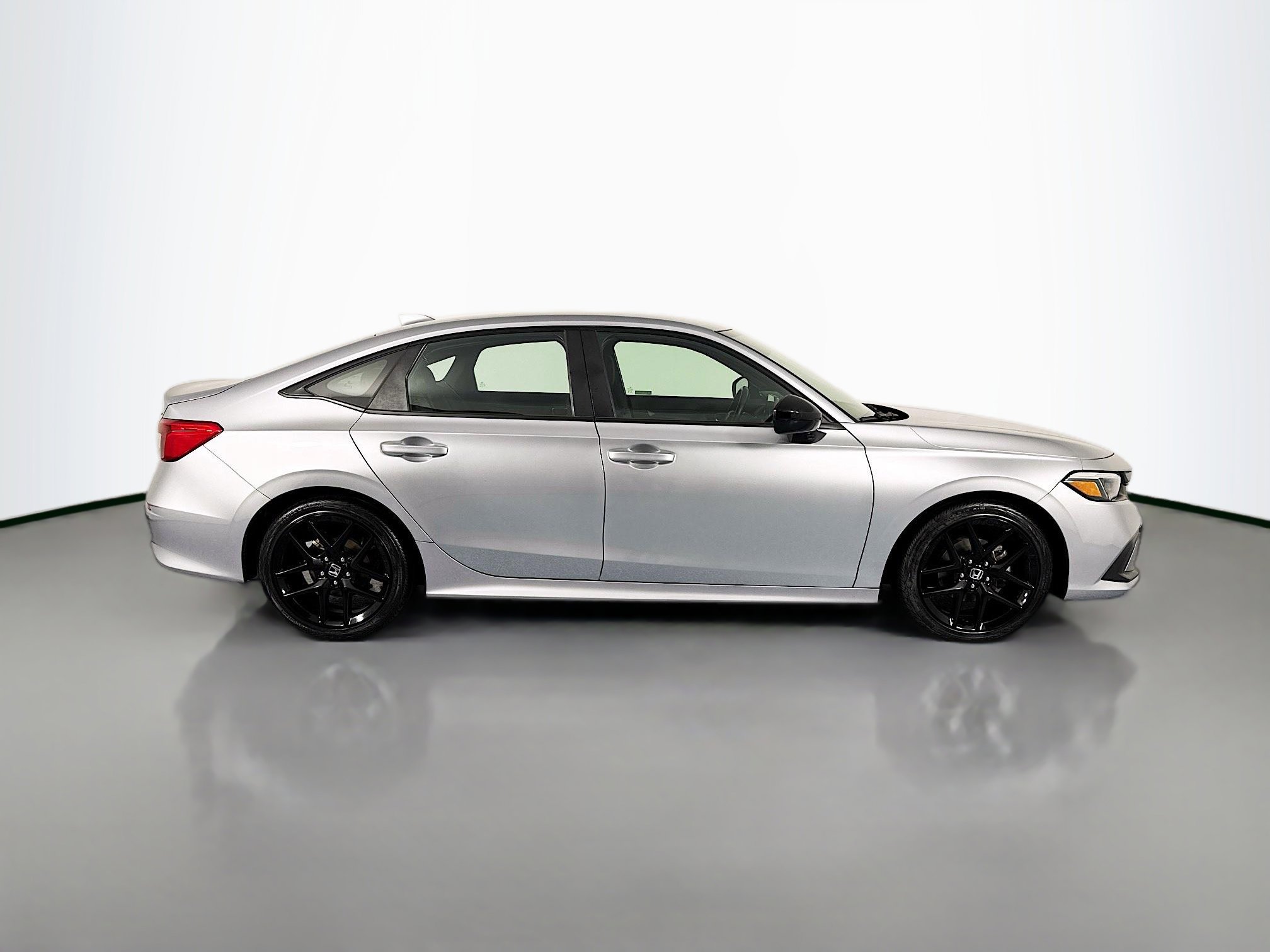 Used 2022 Honda Civic Sport image 4