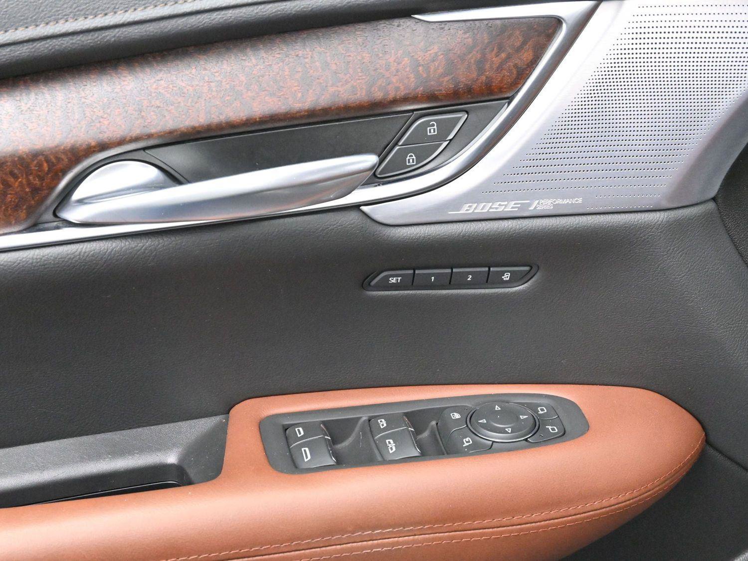 Certified 2023 Cadillac XT5 Premium Luxury image 12