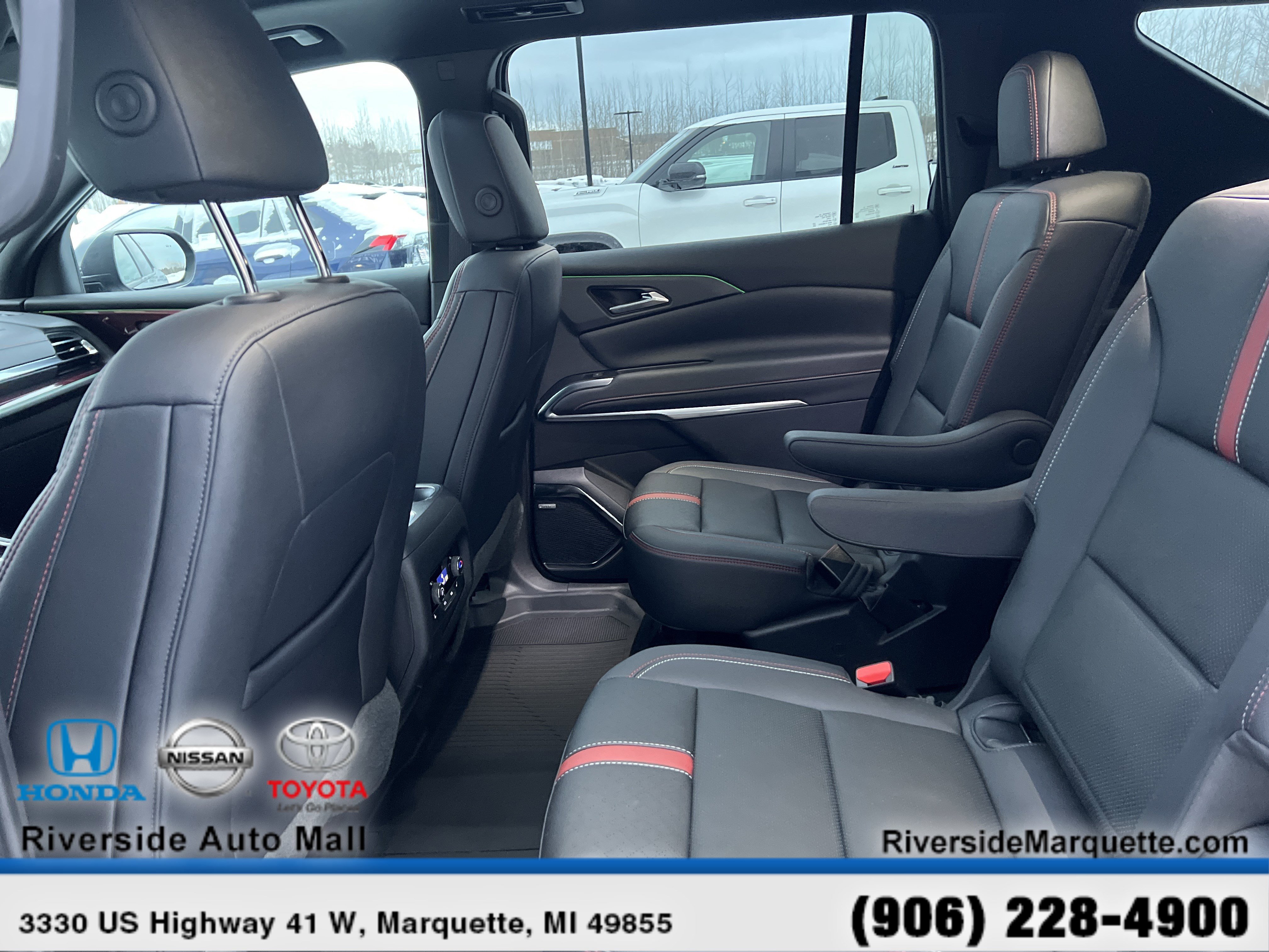 Used 2024 Chevrolet Traverse RS w/ LPO, Floor Liner Package image 26