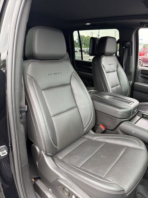 Used 2023 GMC Yukon XL Denali w/ Denali Reserve Package AWD/4WD image 21
