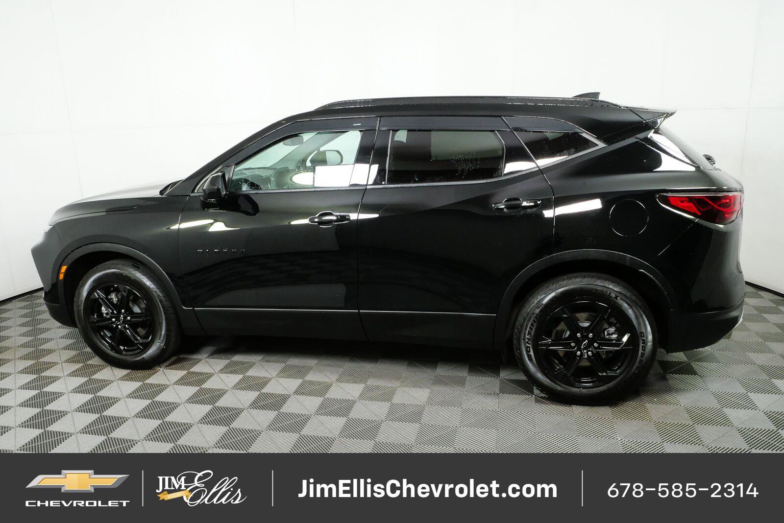 Certified 2024 Chevrolet Blazer LT w/ Convenience Package FWD image 28
