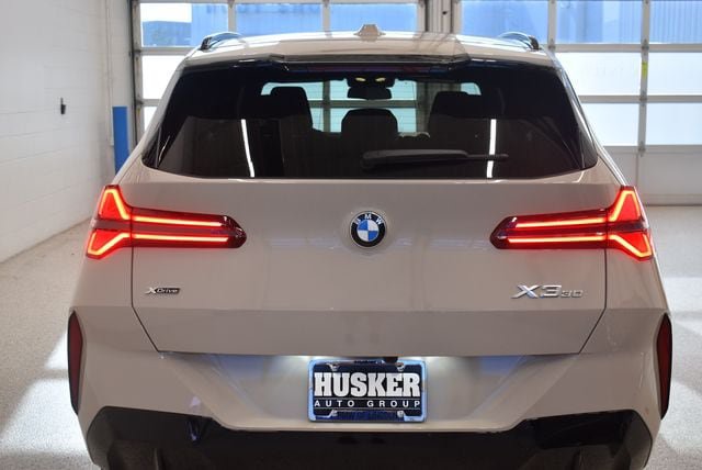 New 2026 BMW X3 xDrive30i w/ Premium Package AWD/4WD image 11
