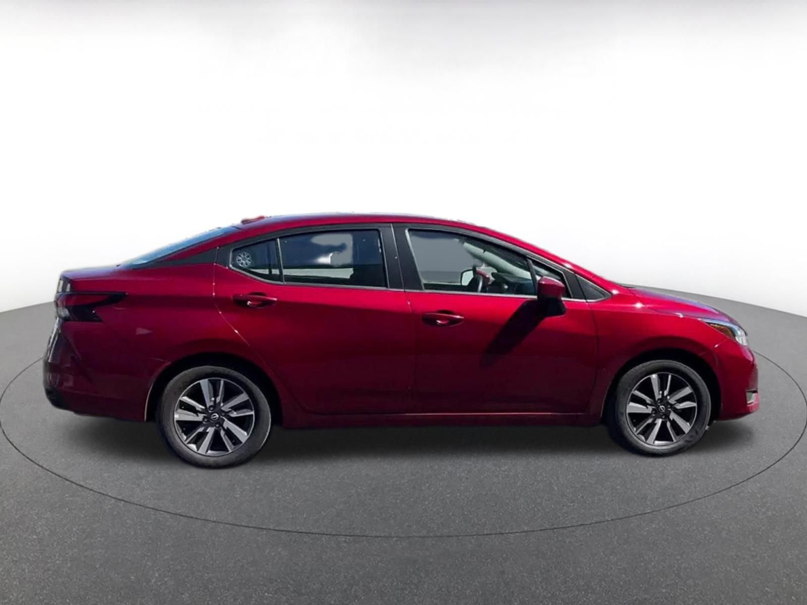 Used 2025 Nissan Versa SV image 15