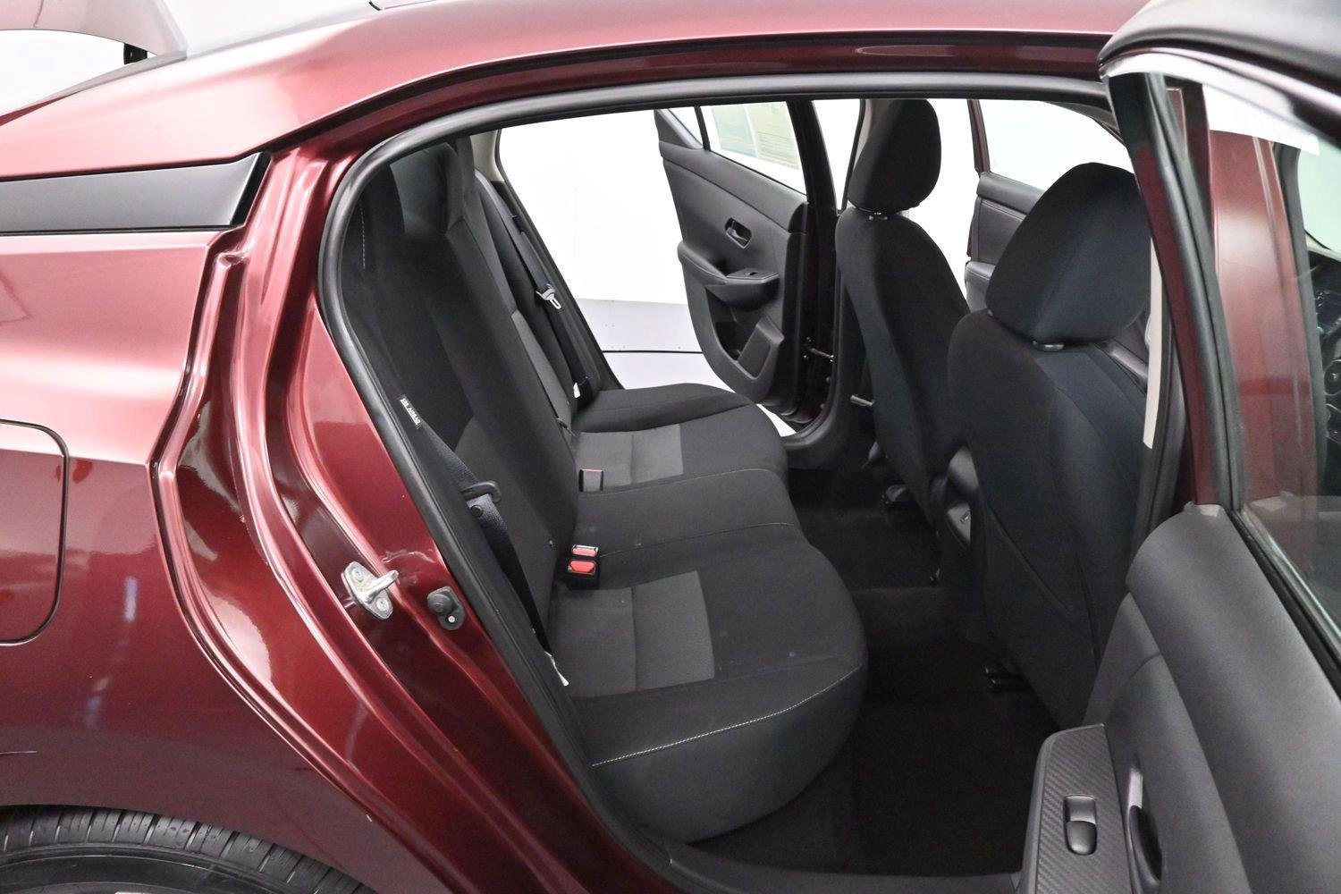 Used 2024 Nissan Sentra SV FWD image 28