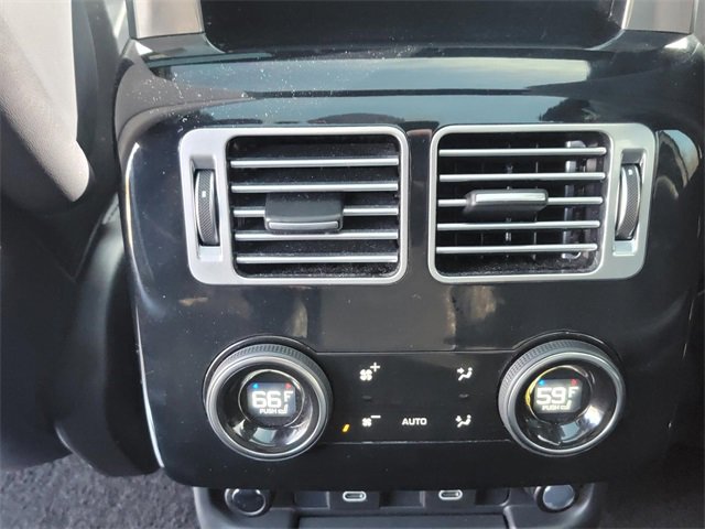 Used 2022 Land Rover Range Rover Autobiography image 25
