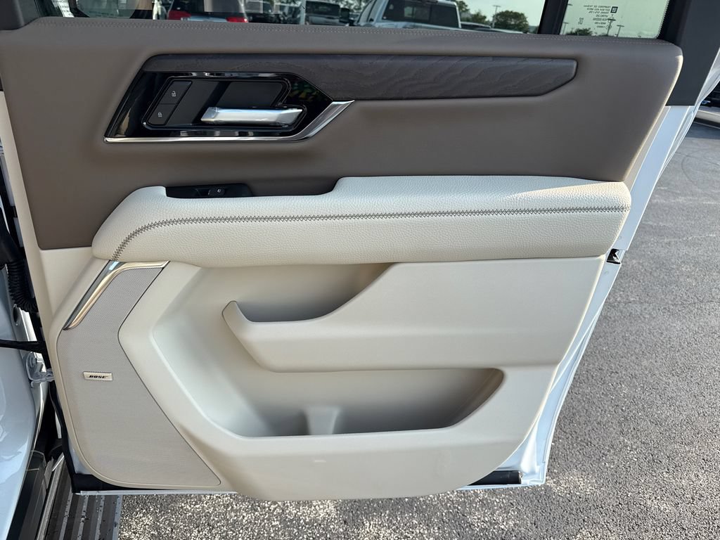 New 2026 GMC Yukon XL Denali w/ Denali Reserve Package AWD/4WD image 33