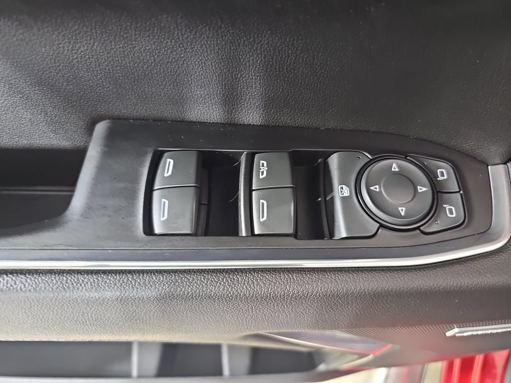 Used 2022 Chevrolet Silverado 1500 RST AWD/4WD image 33