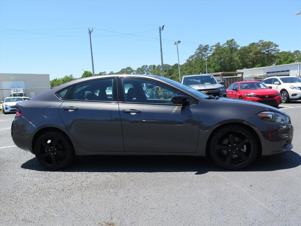 Used 2016 Dodge Dart SXT w/ Rallye Appearance Group FWD image 2