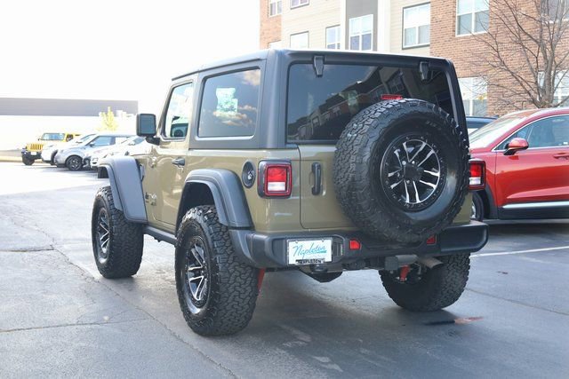 Used 2025 Jeep Wrangler Sport image 5