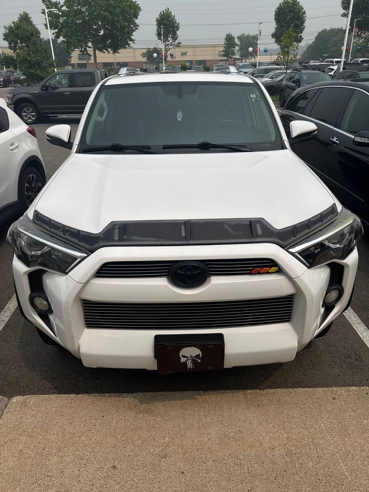 Used 2016 Toyota 4Runner SR5 Premium RWD image 2
