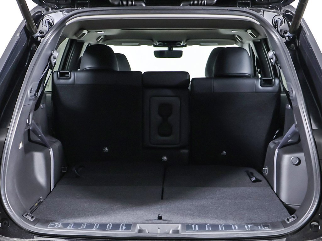 New 2025 Mitsubishi Outlander SE image 19