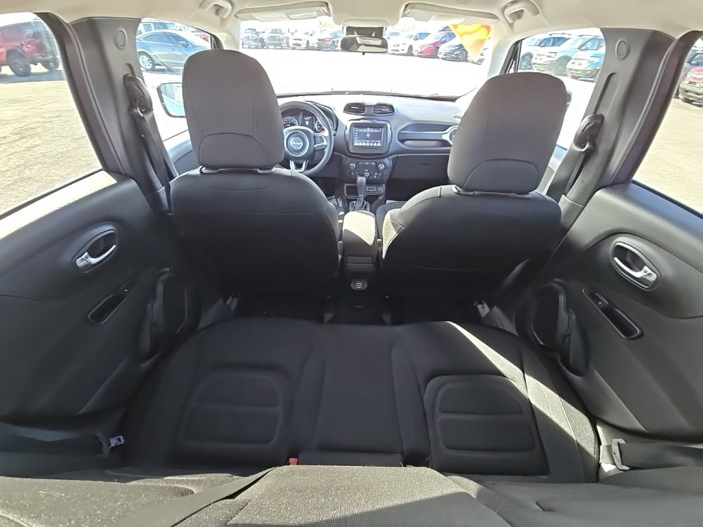 Certified 2019 Jeep Renegade Latitude image 35