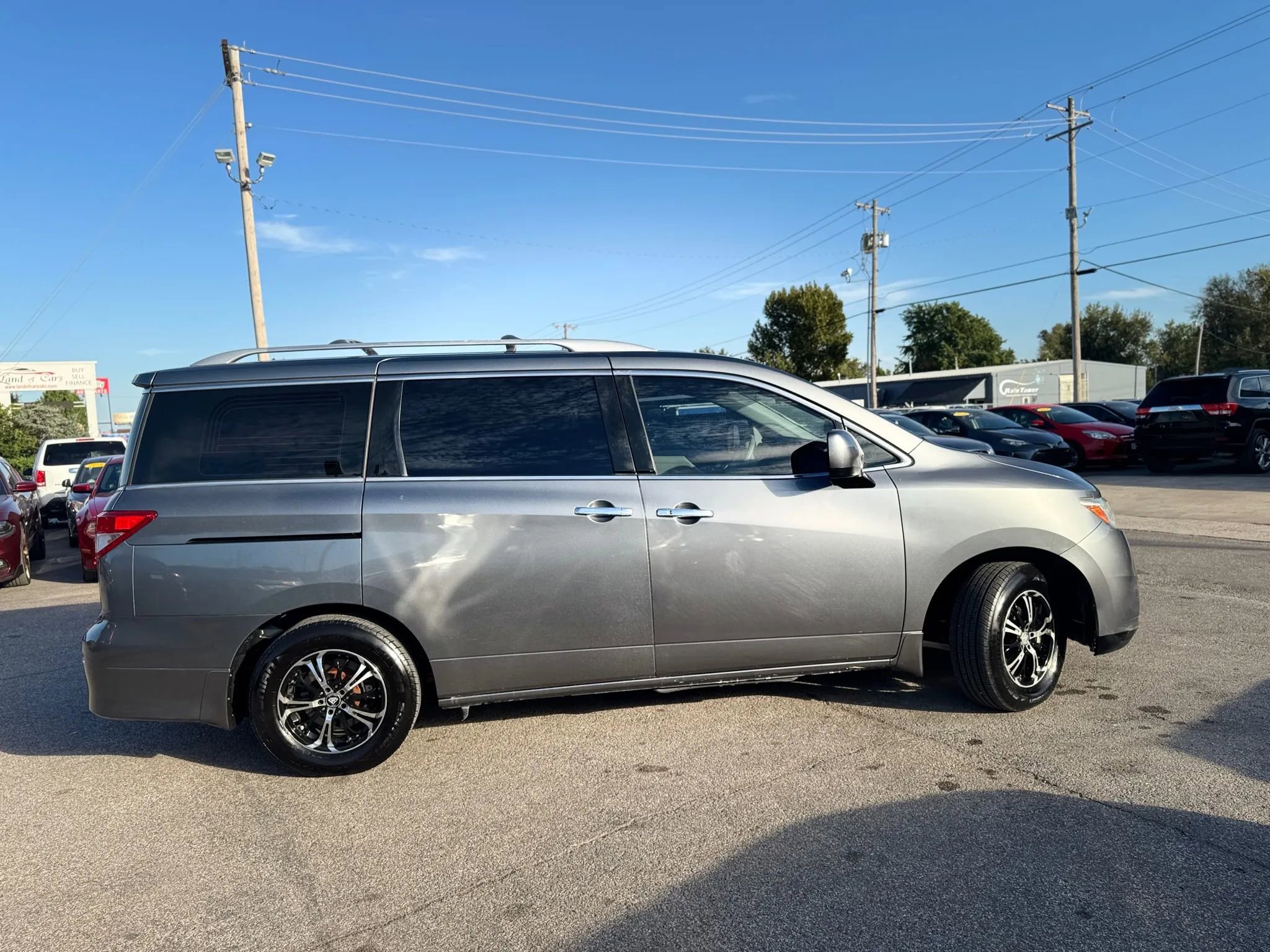 Used 2015 Nissan Quest S image 3