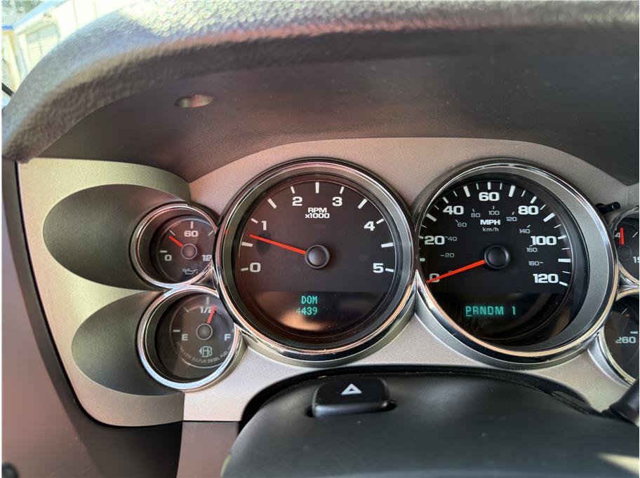 Used 2008 Chevrolet Silverado 2500 LT w/ 1LT Convenience Package AWD/4WD image 24