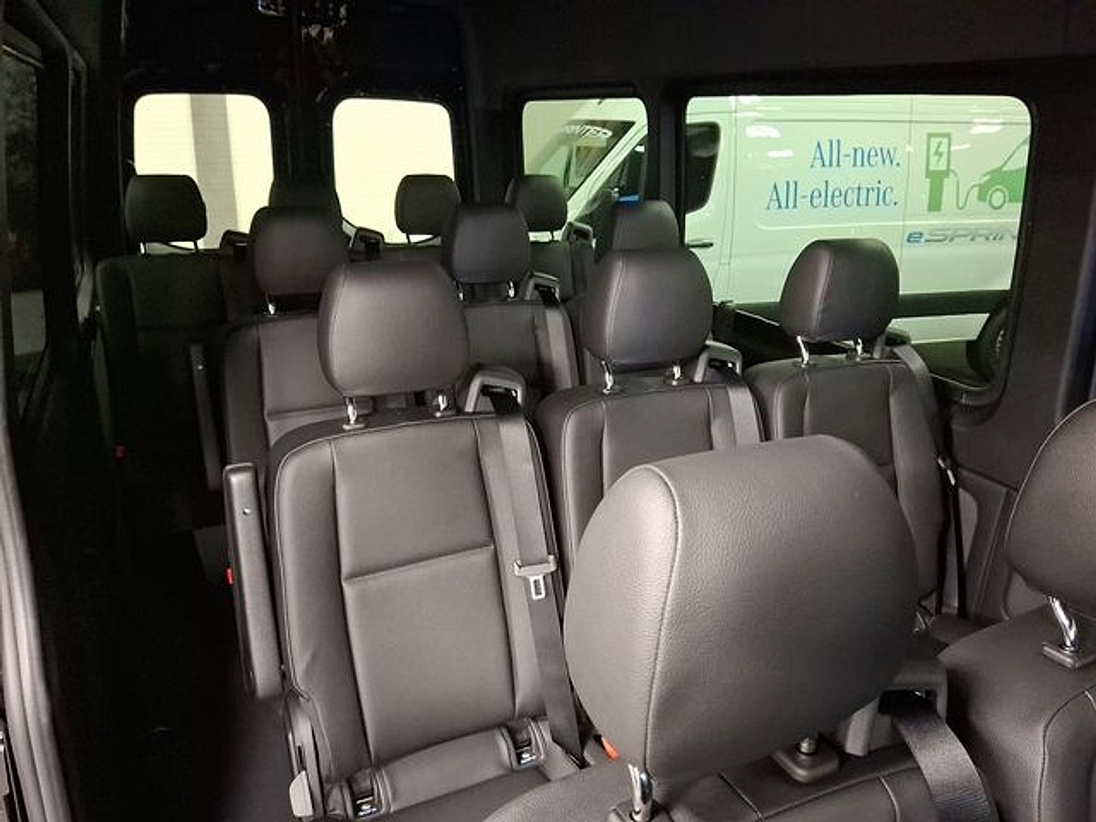 Used 2025 Mercedes-Benz Sprinter 2500 image 10