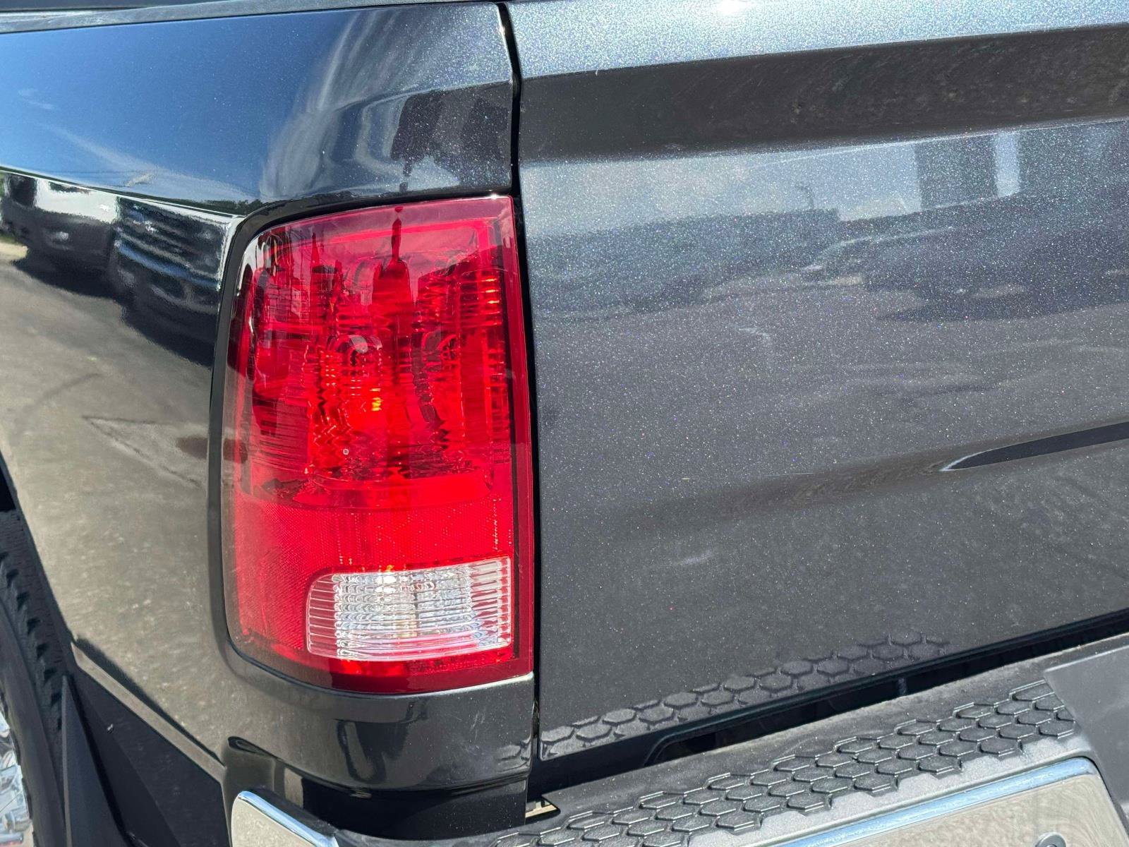 Used 2018 RAM 2500 Tradesman w/ Chrome Appearance Group AWD/4WD image 8