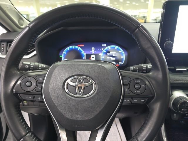 Used 2023 Toyota RAV4 Limited image 22