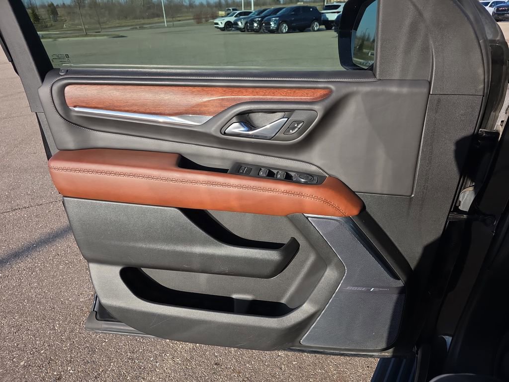 Used 2023 GMC Yukon XL Denali Ultimate image 29