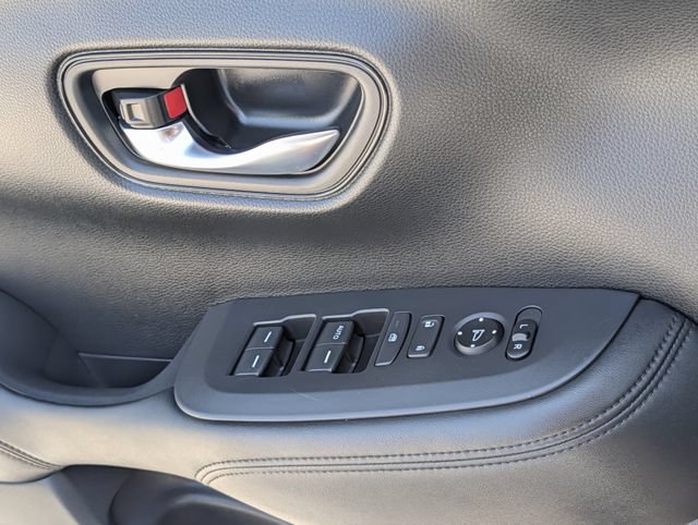 Used 2023 Honda HR-V LX image 23