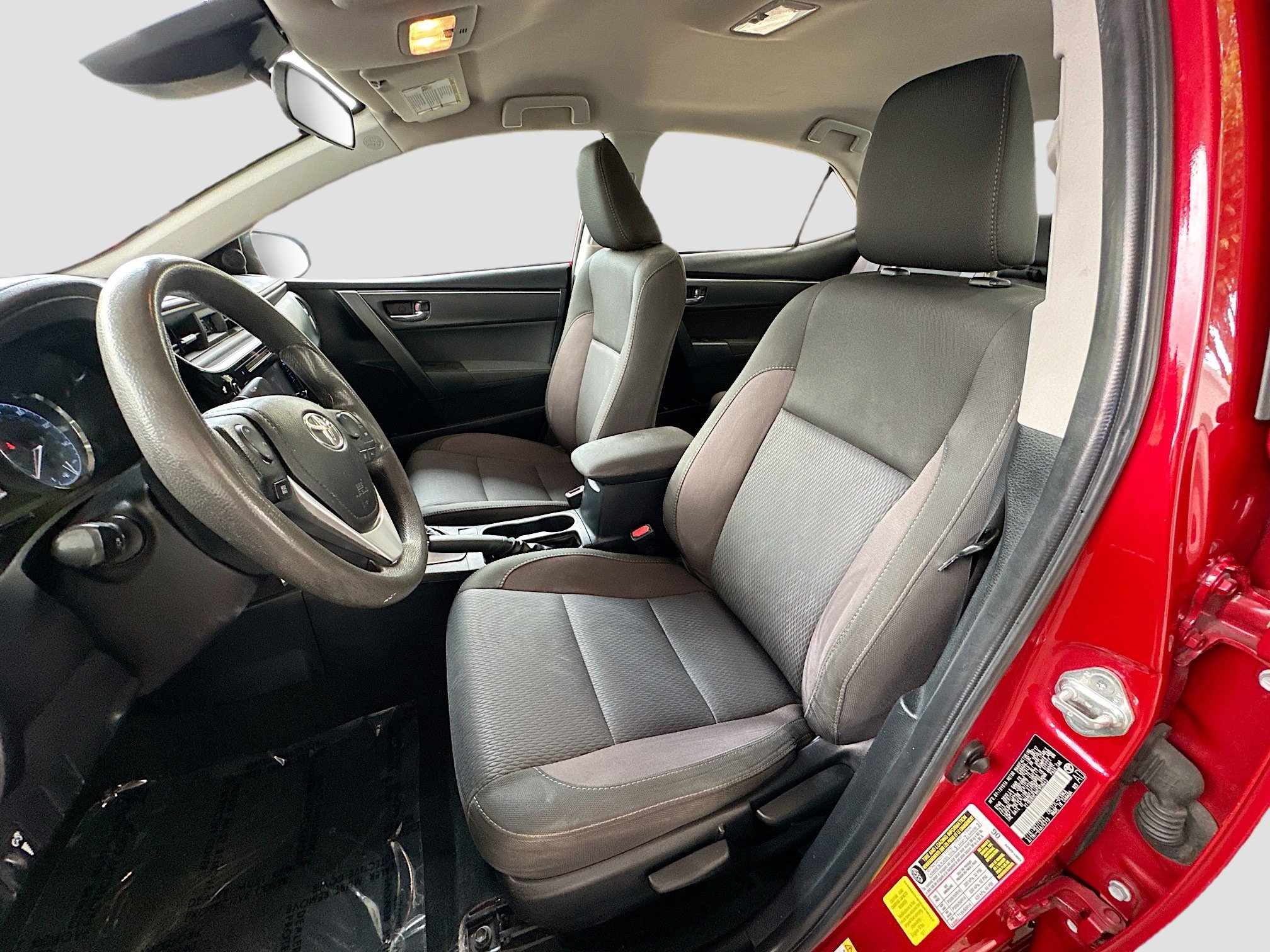 Used 2017 Toyota Corolla LE image 17