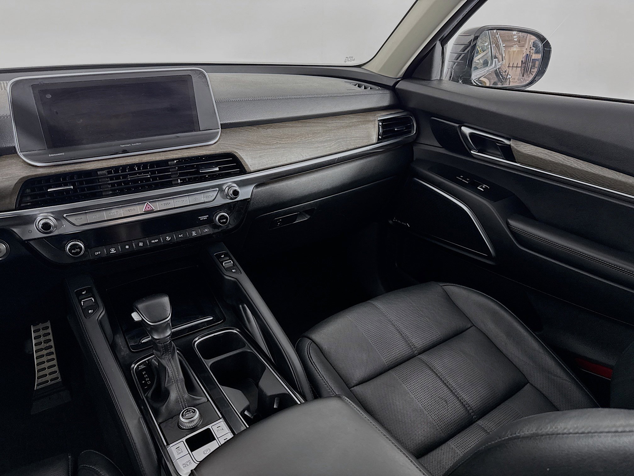 Used 2020 Kia Telluride SX image 25