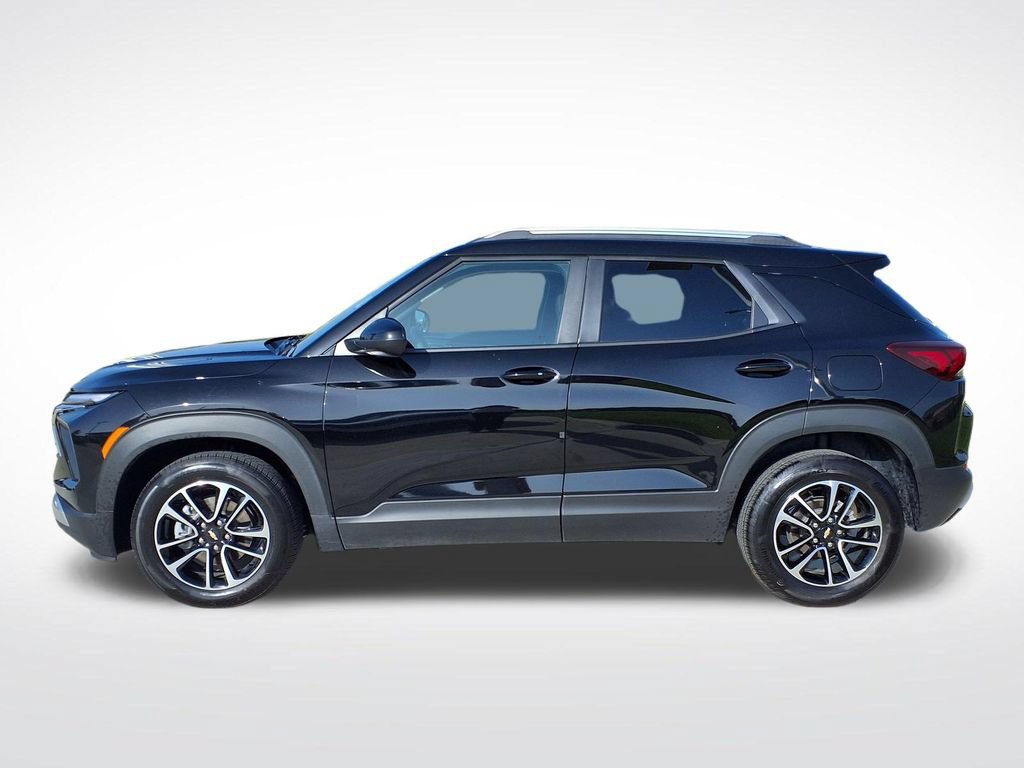 Used 2025 Chevrolet TrailBlazer LT FWD image 5
