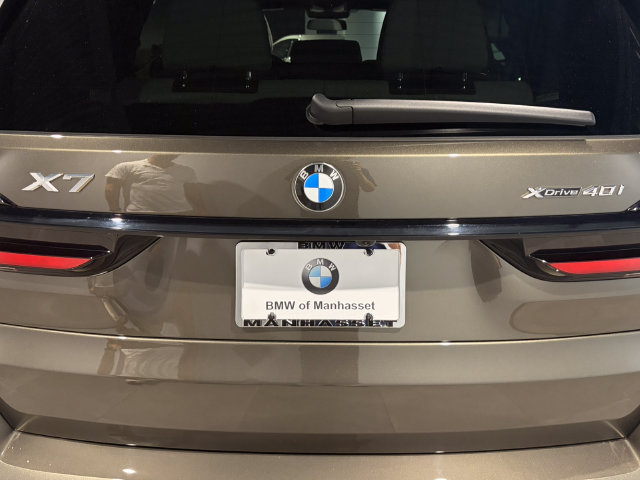 New 2026 BMW X7 xDrive40i w/ M Sport Package AWD/4WD image 33