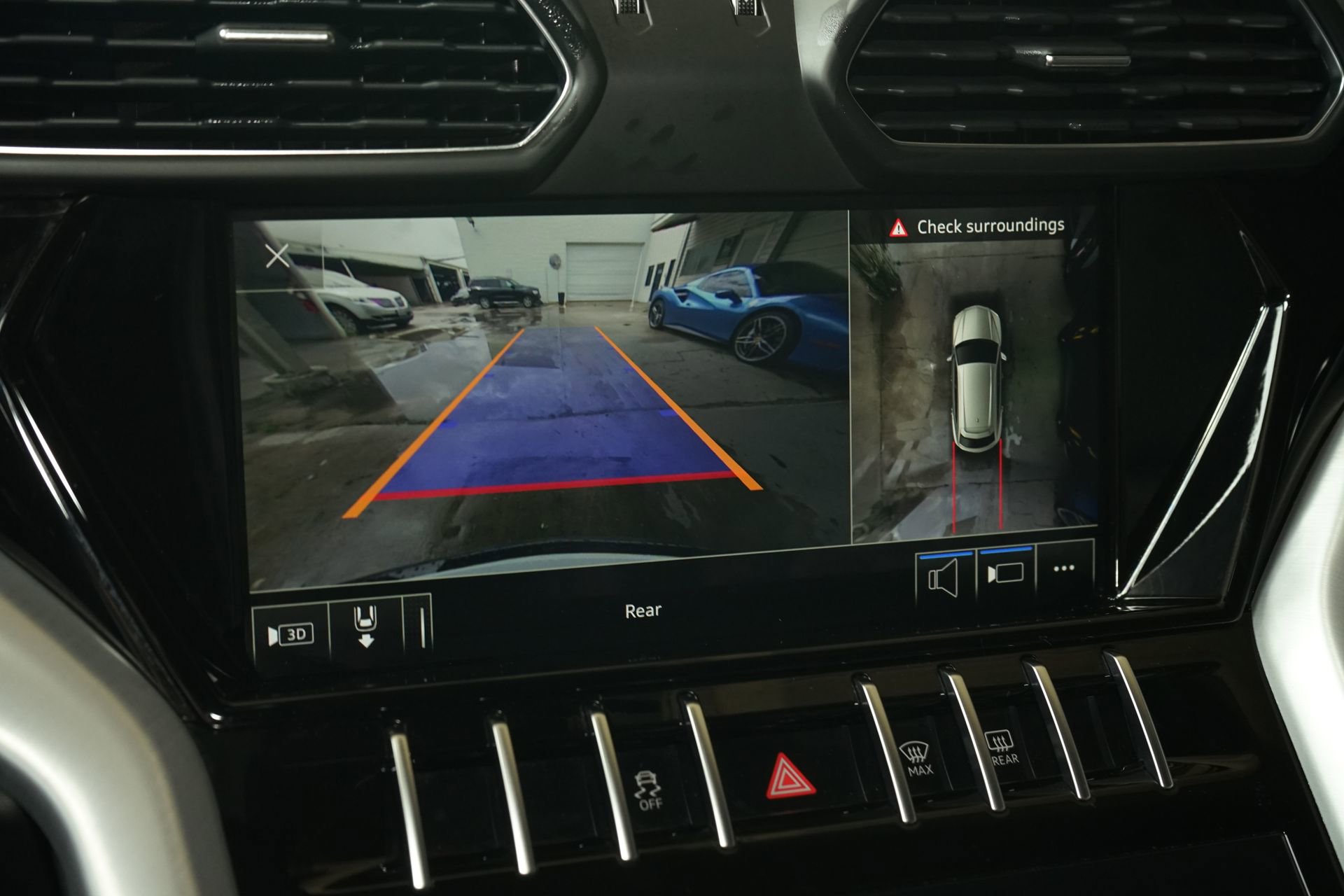 Used 2020 Lamborghini Urus image 19