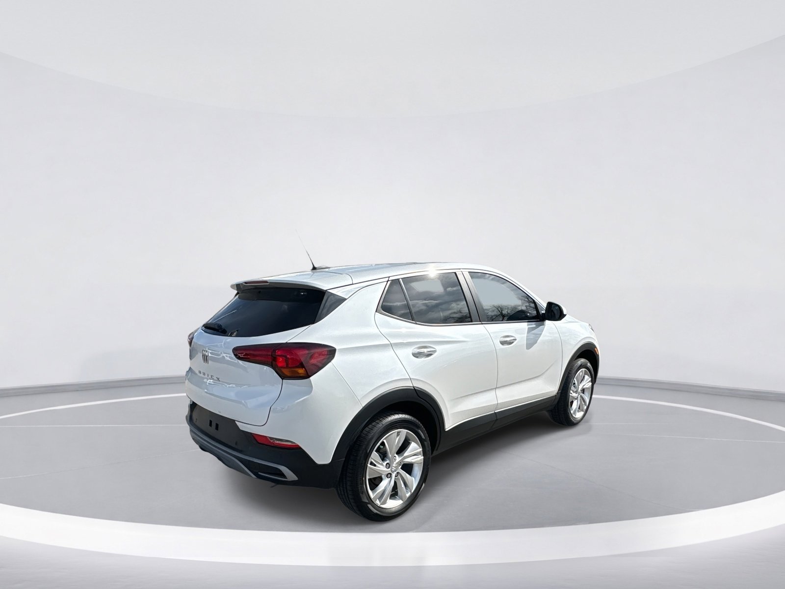 Certified 2024 Buick Encore GX Preferred w/ Comfort Package image 8