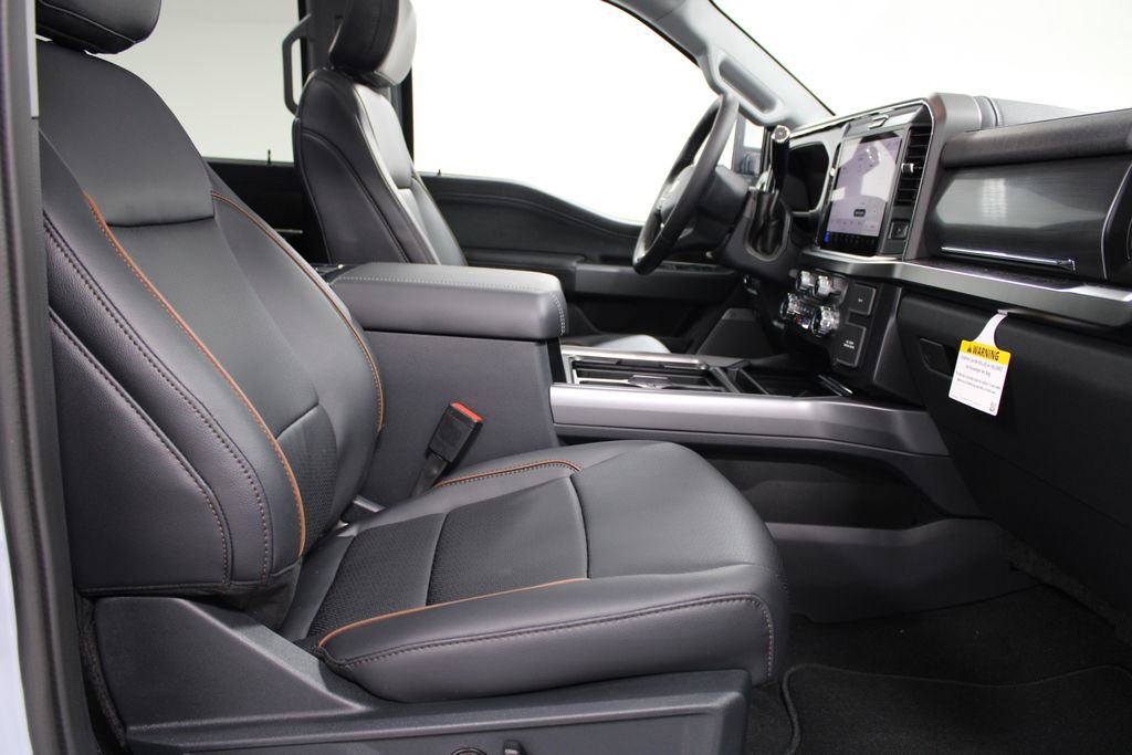 New 2026 Ford F250 Lariat w/ Chrome Package image 29