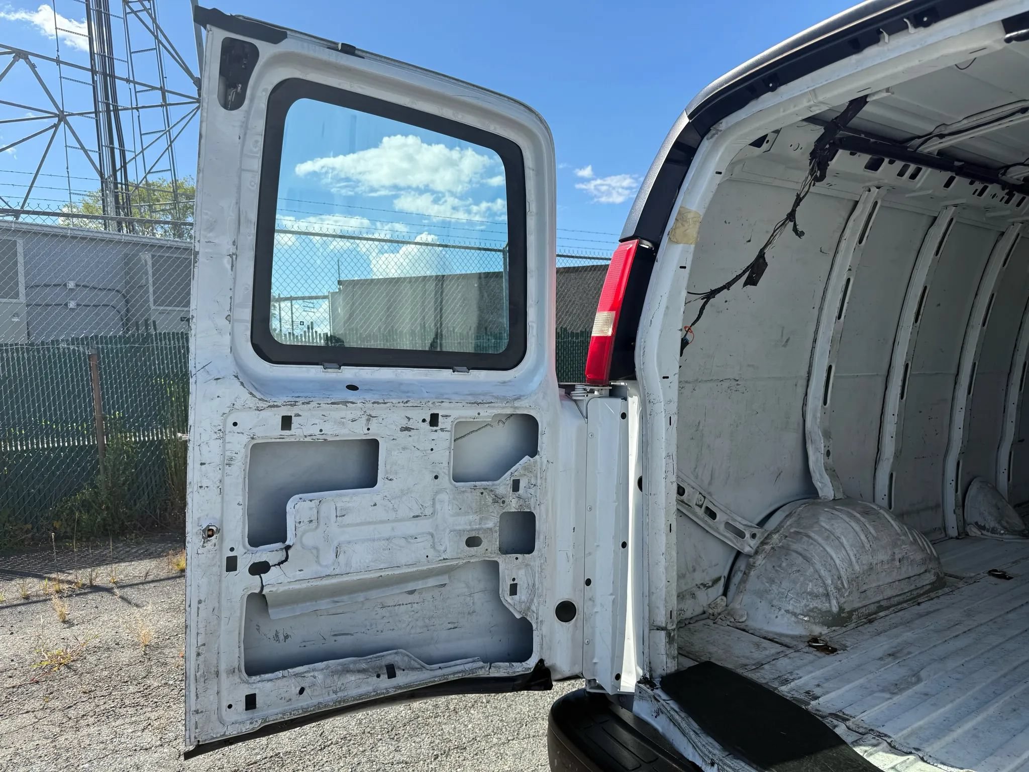 Used 2016 Chevrolet Express 2500 RWD image 62
