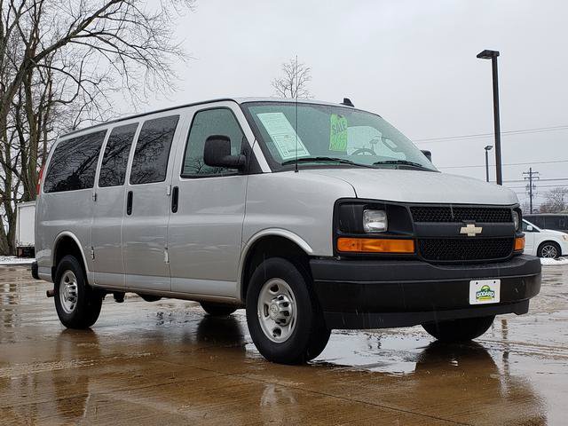 Used 2017 Chevrolet Express 2500 LS RWD image 8