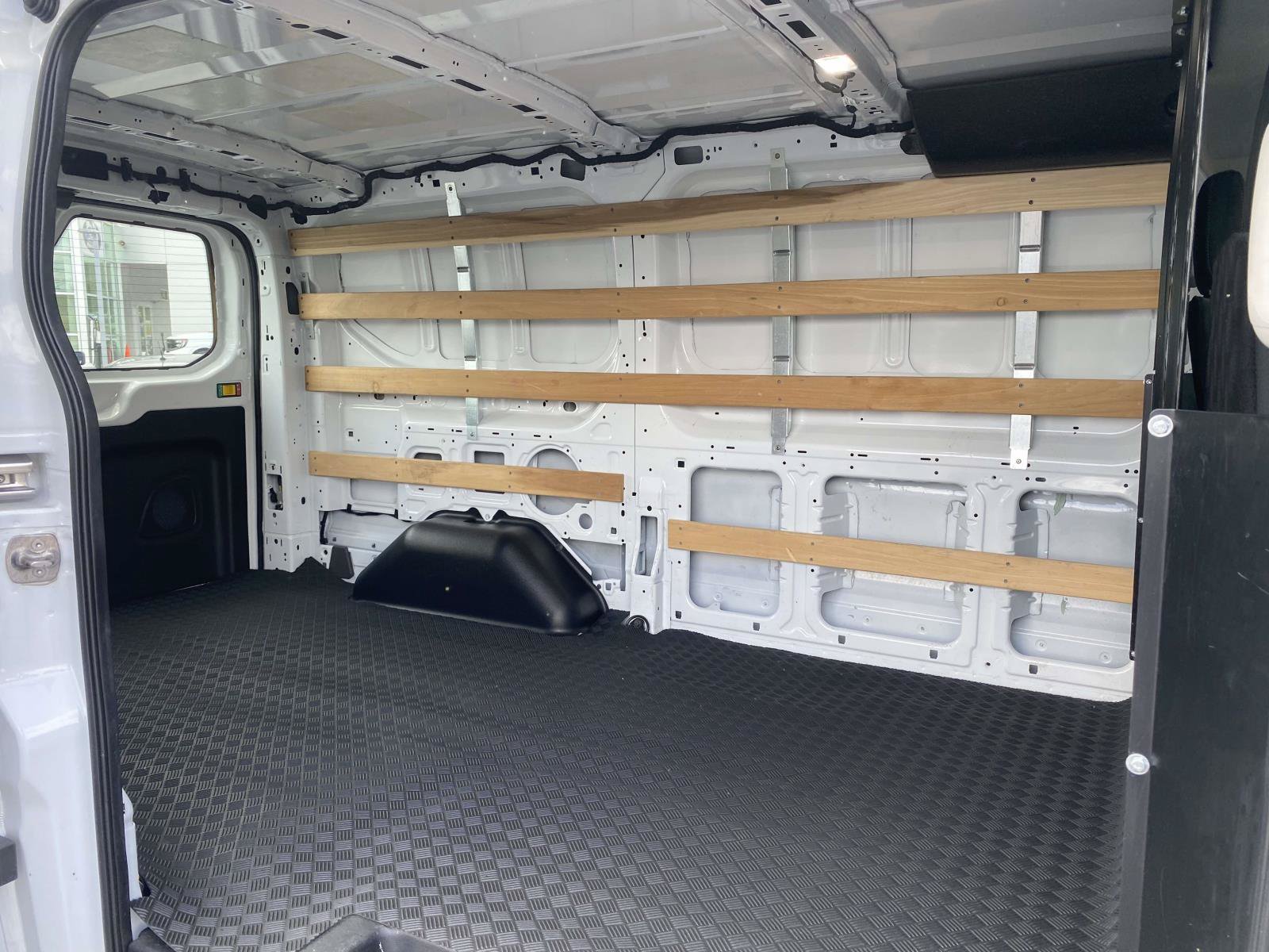 Certified 2025 Ford Transit 250 Low Roof w/ Exterior Upgrade Package RWD image 10