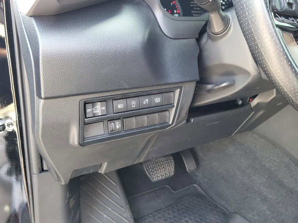 Used 2023 Toyota Tundra SR5 AWD/4WD image 18
