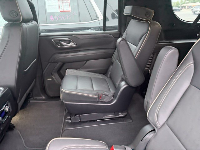 Certified 2022 GMC Yukon XL SLT w/ SLT Luxury Package AWD/4WD image 14