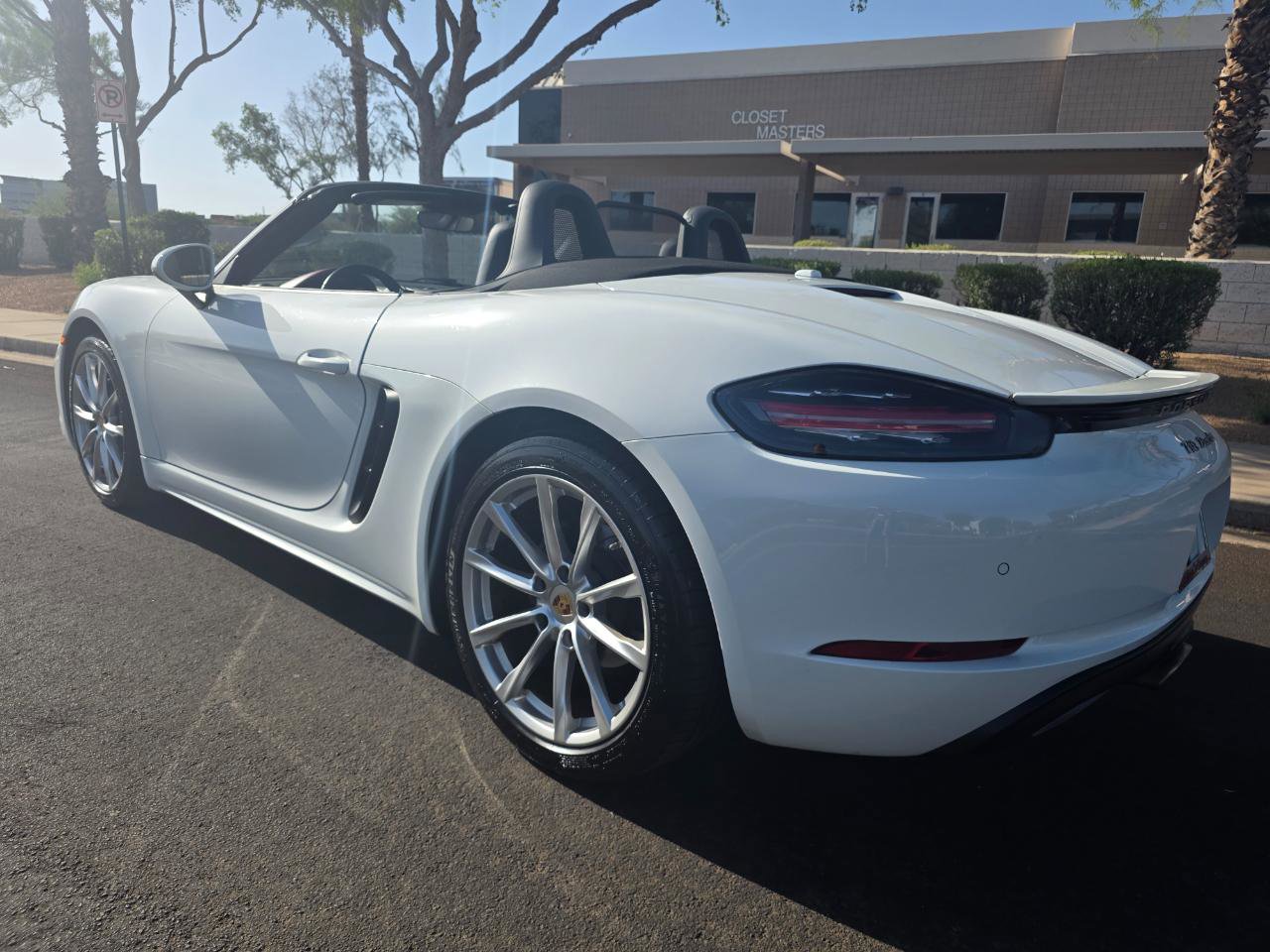 Used 2017 Porsche 718 Boxster RWD image 7
