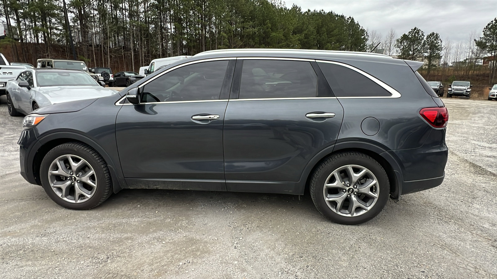 Used 2019 Kia Sorento EX image 11