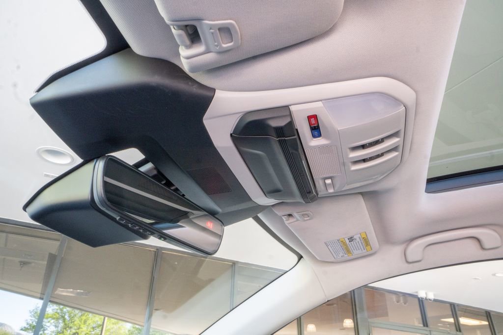 Used 2024 Subaru Ascent Limited w/ Technology Package AWD/4WD image 14