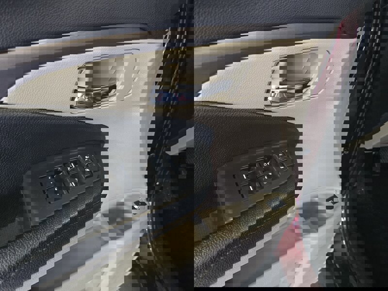 Used 2017 Honda Ridgeline RTL image 17