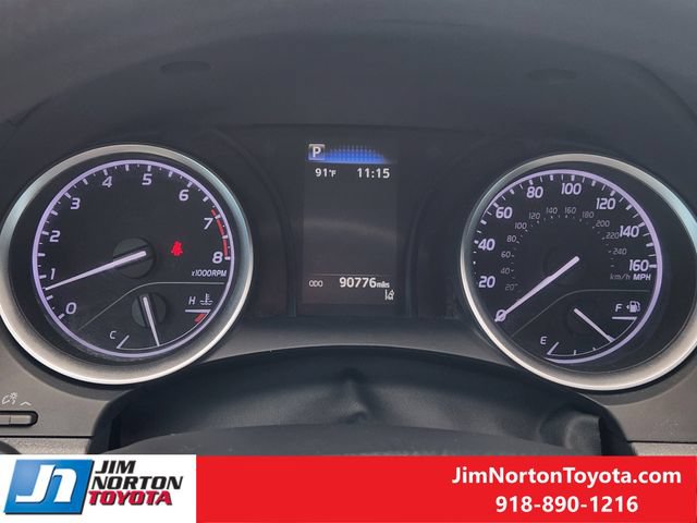 Used 2021 Toyota Camry LE FWD image 16