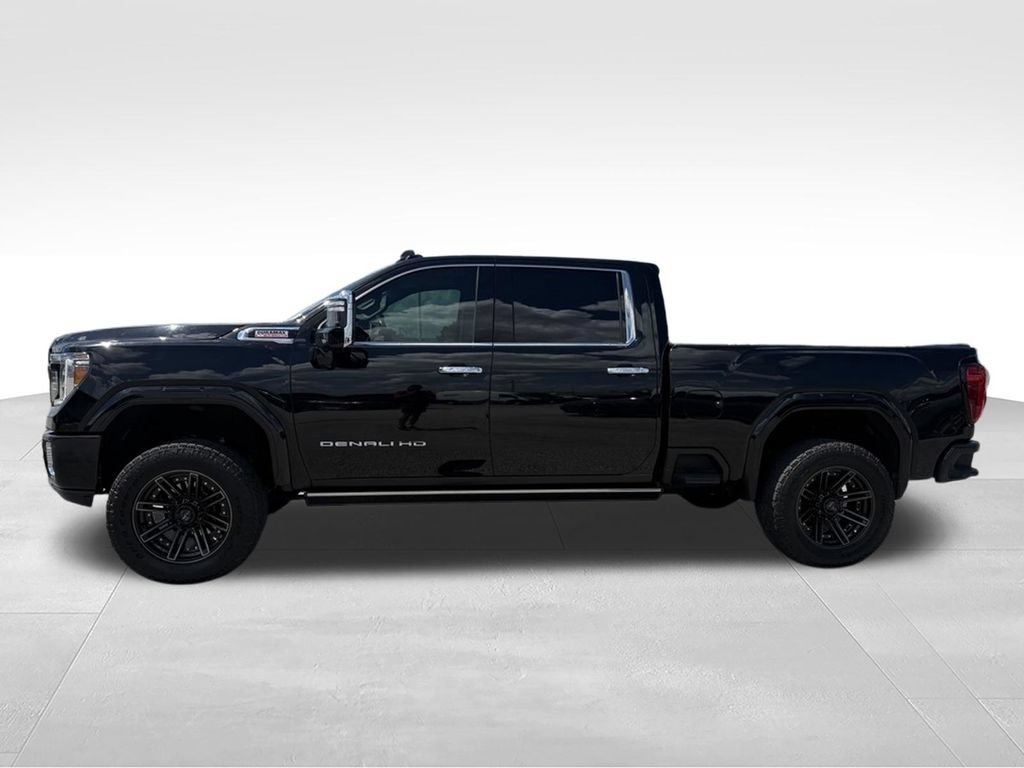 Used 2021 GMC Sierra 2500 Denali w/ Denali Black Diamond Edition AWD/4WD image 2