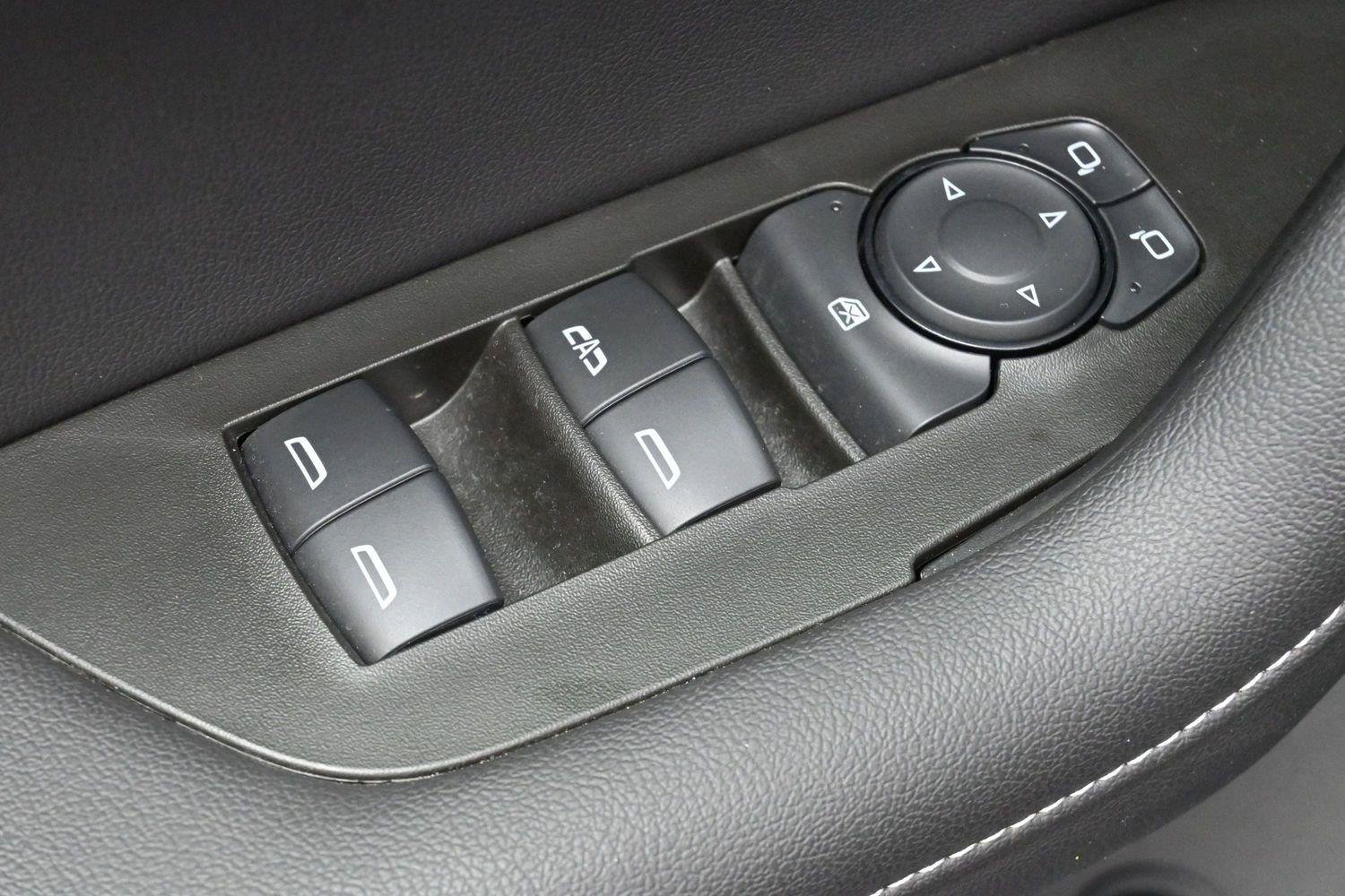Used 2023 Chevrolet Blazer LT w/ Convenience Package FWD image 13