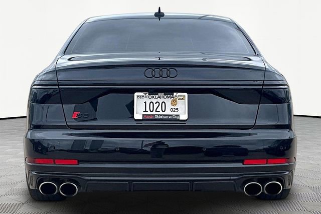 Used 2024 Audi S8 w/ S8 Comfort Plus Package AWD/4WD image 4