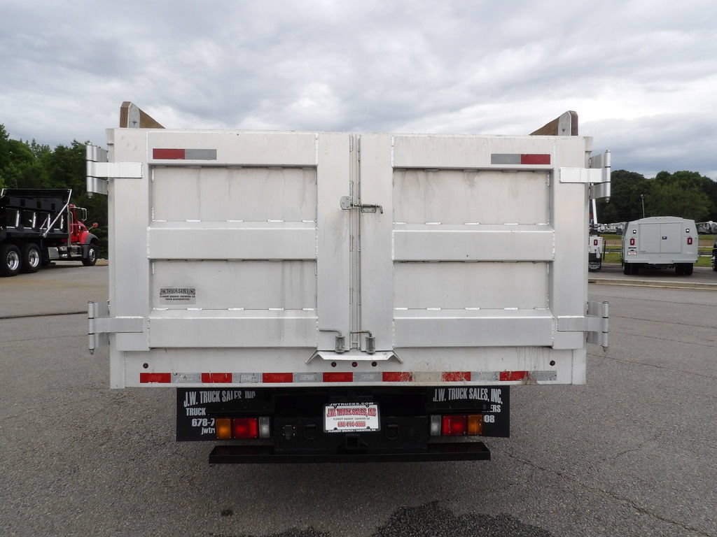 Used 2024 Chevrolet Low Cab Forward 5500HD RWD image 18