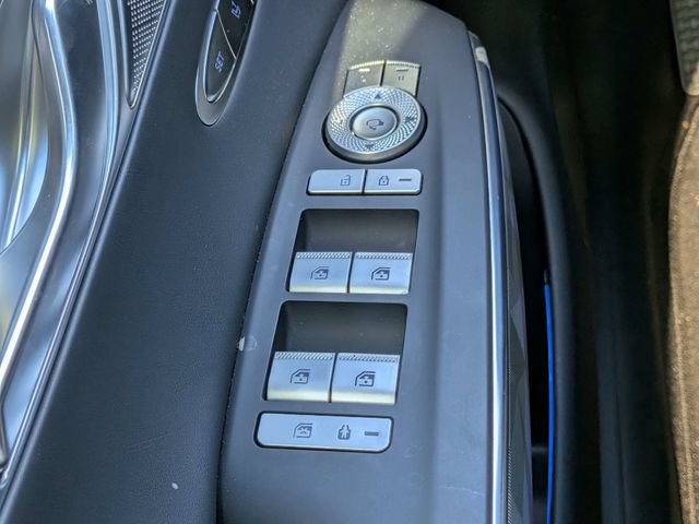 Used 2025 Genesis GV70 3.5T Sport w/ Sport Advanced Package AWD/4WD image 26
